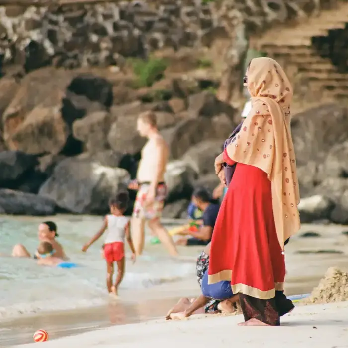 Familles sur une plage du nord de l'île Maurice
